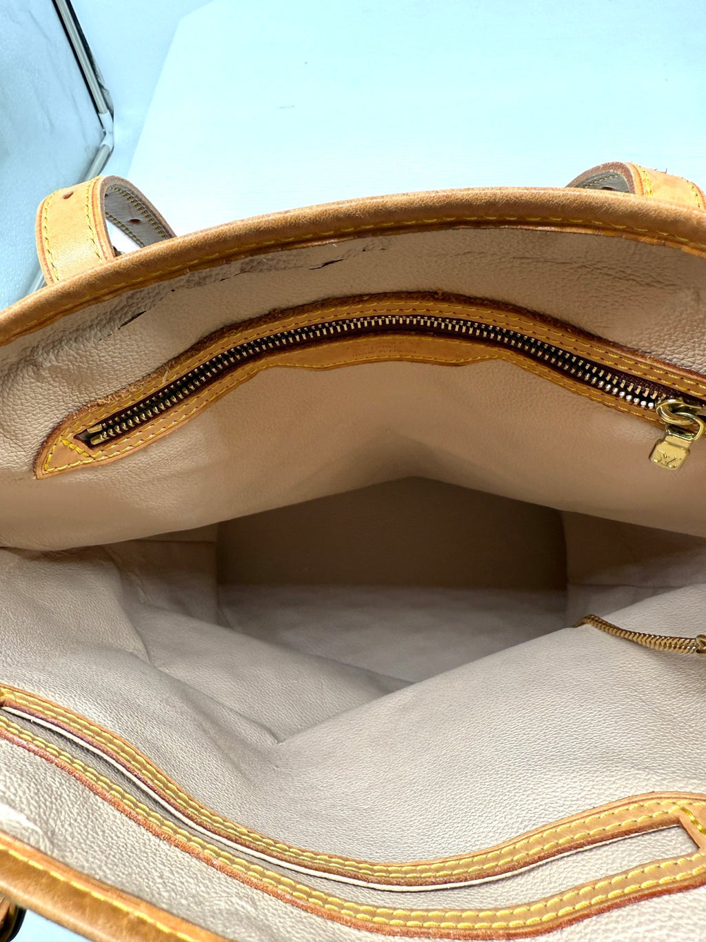 Louis Vuitton Bucket GM