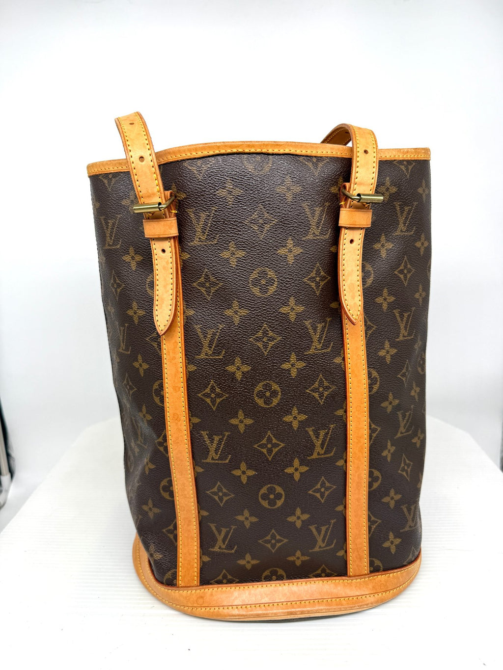 Louis Vuitton Bucket GM