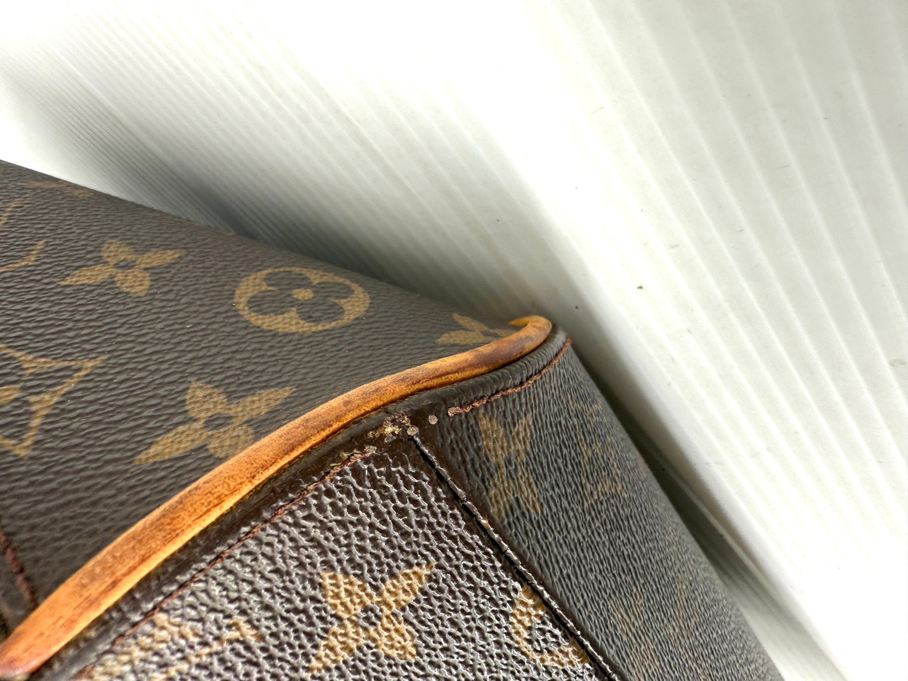 Louis Vuitton Ellipse MM