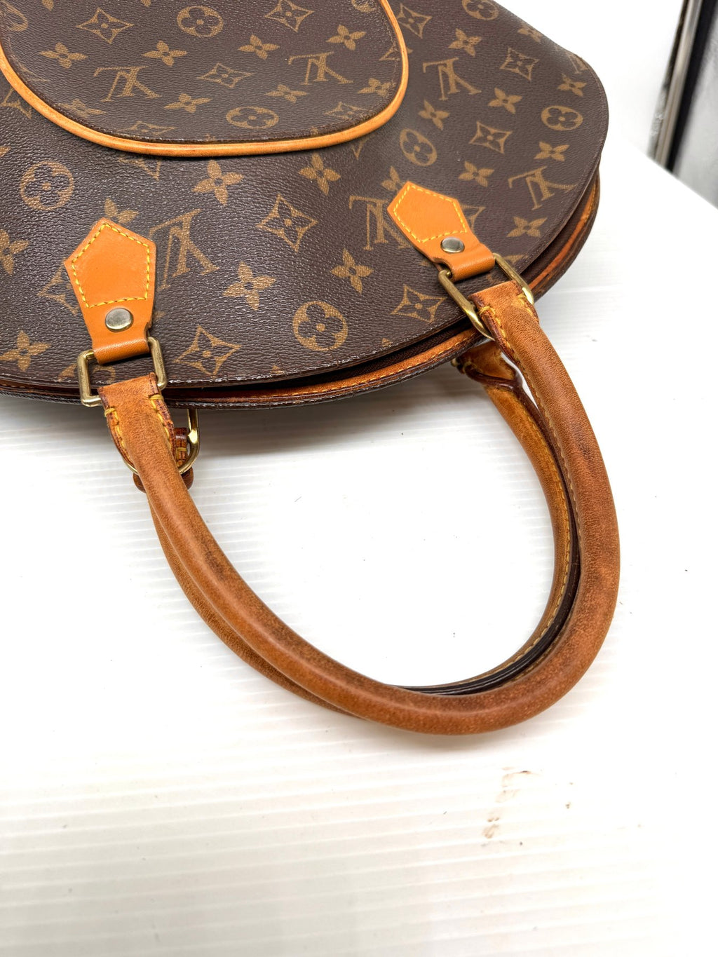 Louis Vuitton Ellipse MM