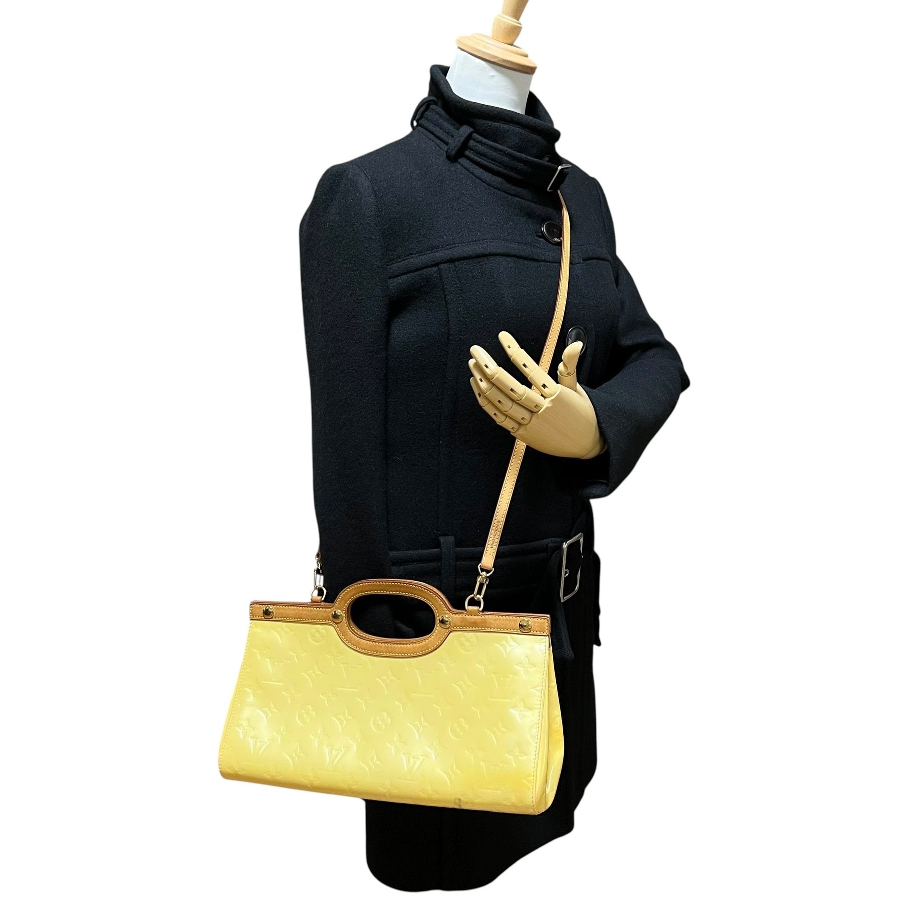 Louis Vuitton Roxbury 2 Way Shoulder Bag