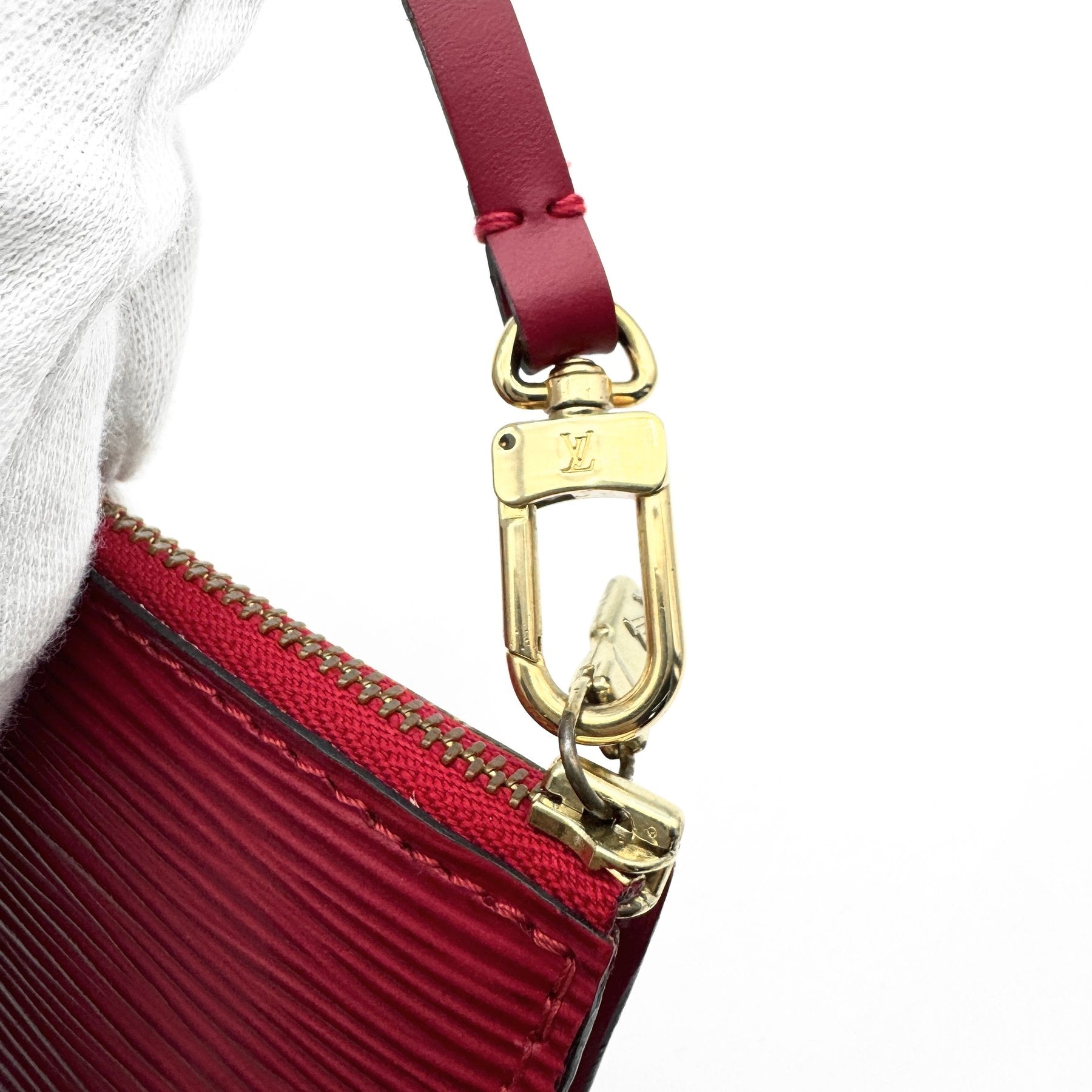 Louis Vuitton Pochette Accessoire