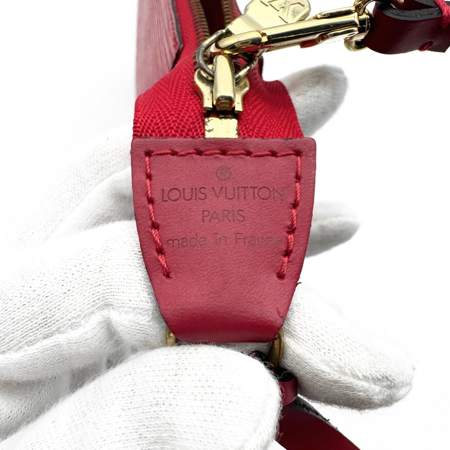 Louis Vuitton Pochette Accessoire