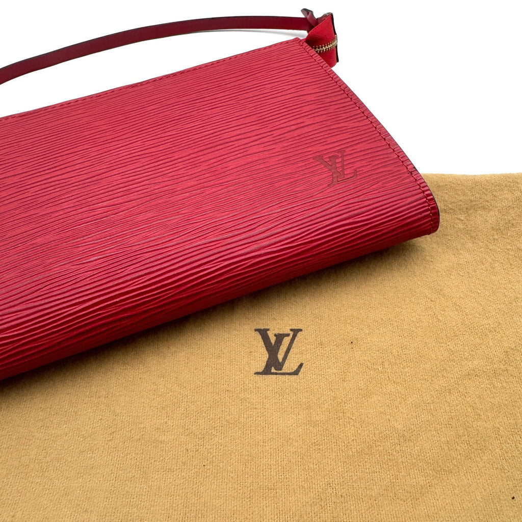 Louis Vuitton Pochette Accessoire