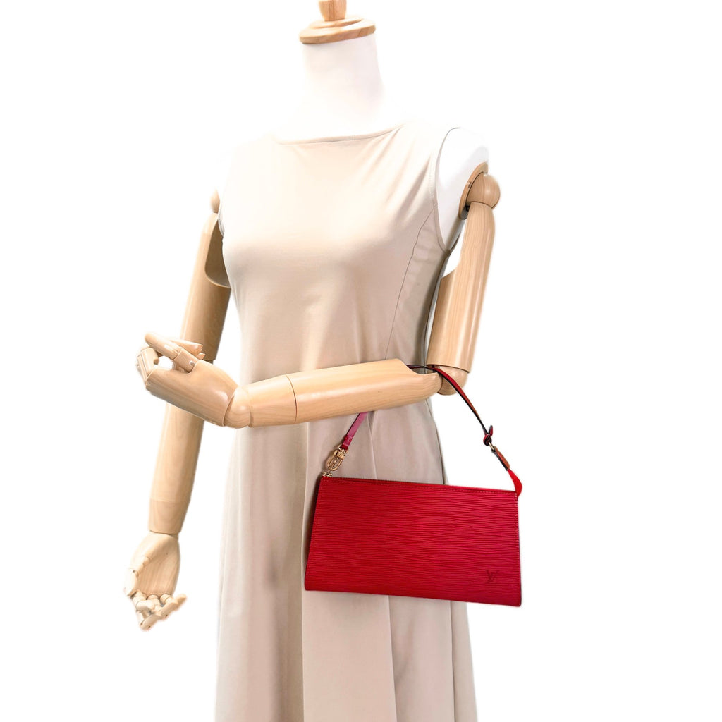 Louis Vuitton Pochette Accessoire