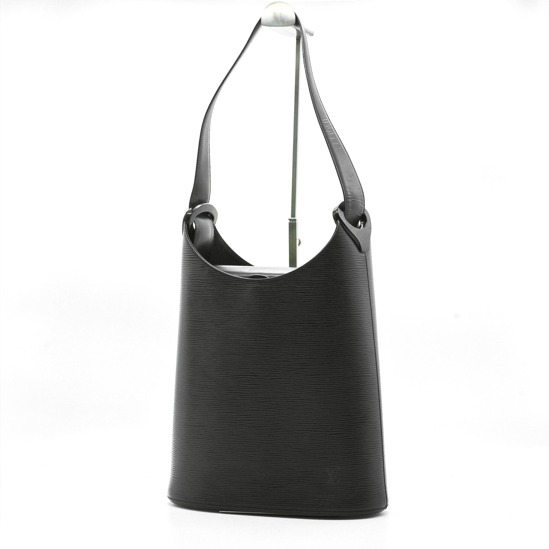 Louis Vuitton Versseau MM