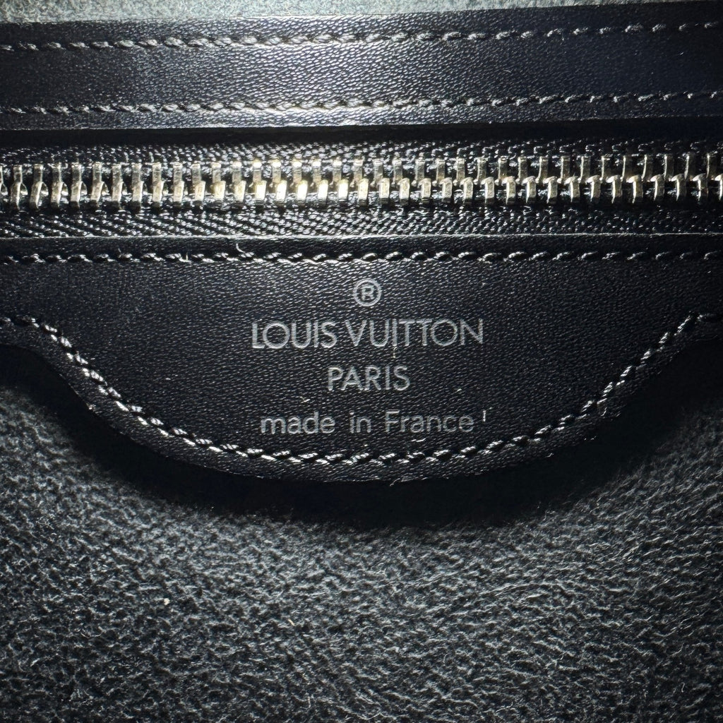Louis Vuitton Versseau MM