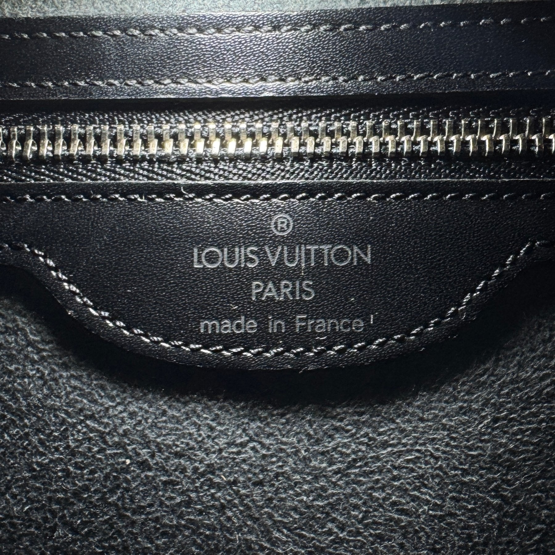 Louis Vuitton Versseau MM