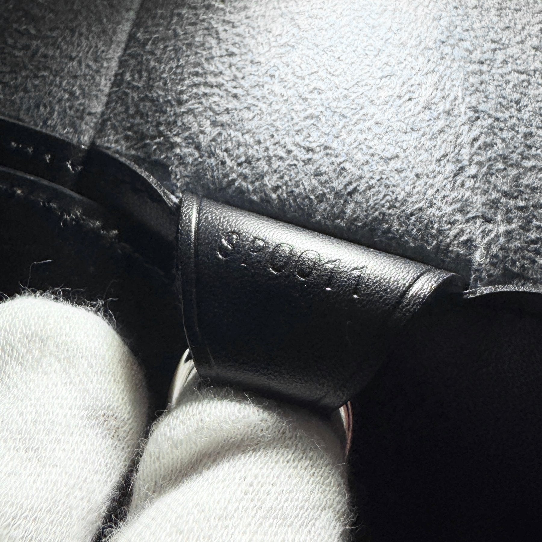 Louis Vuitton Versseau MM