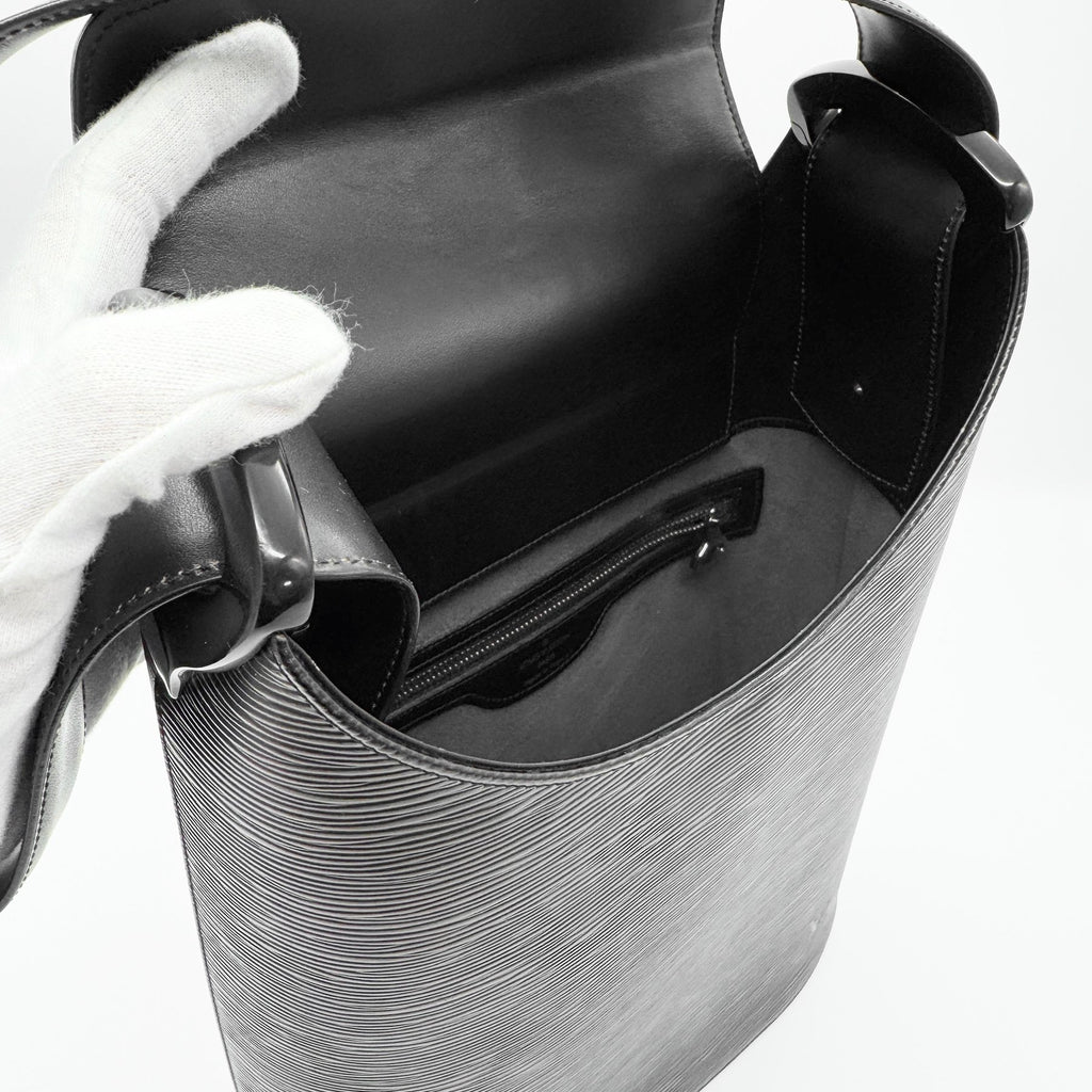 Louis Vuitton Versseau MM